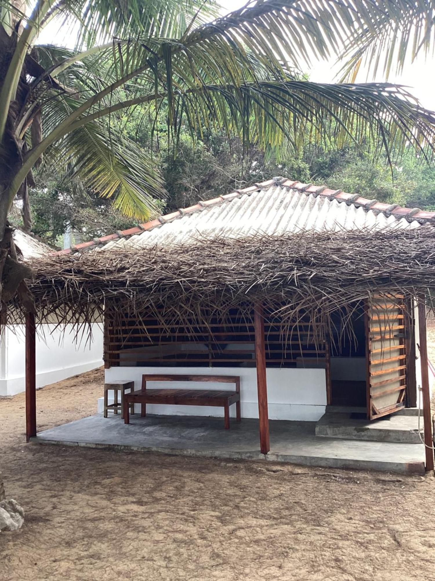Upali Beach Surf Resort & Cafe Arugam Bay Exterior photo